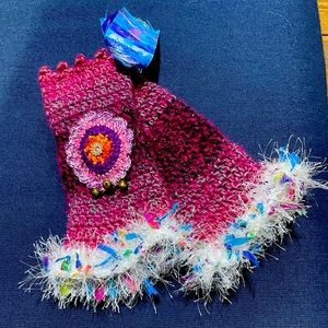 Fingerless gloves w embellishment wool and mixed Fibre. Stapleton Fibre Arts.